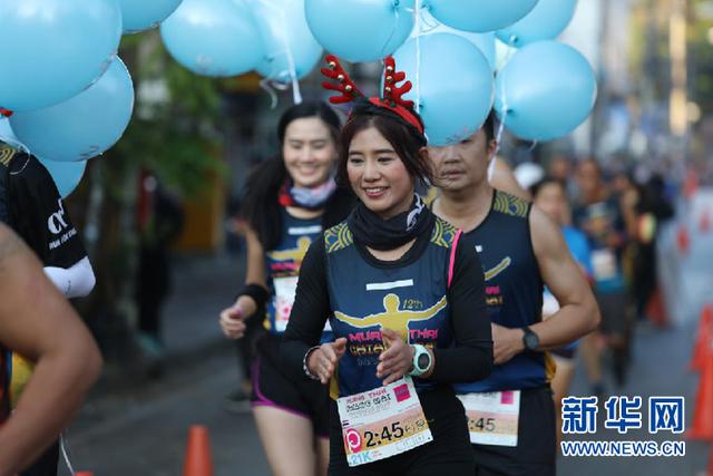 一千五百余位中国选手齐聚2017清迈马拉松